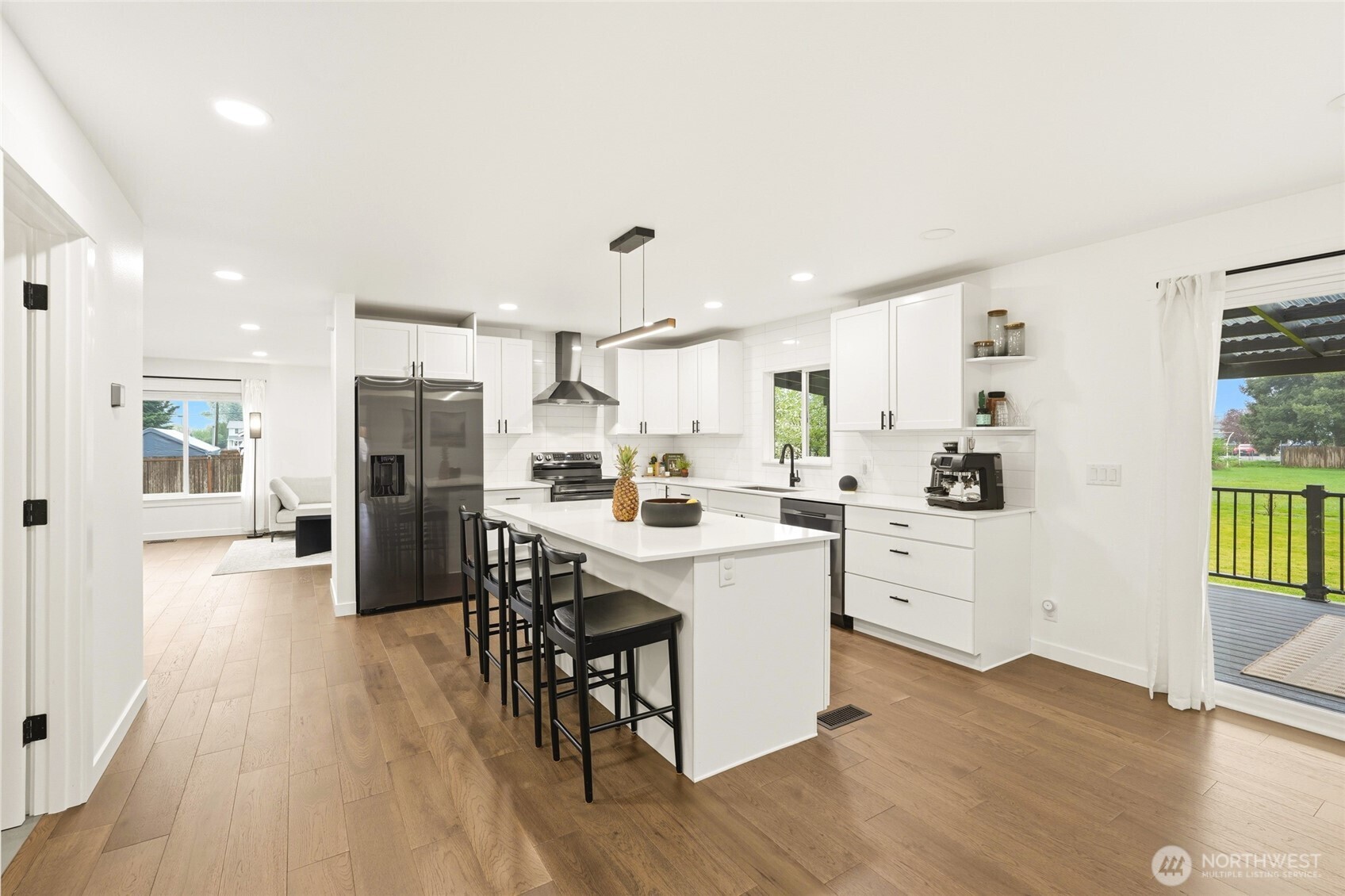 115 3rd Avenue SW Pacific WA 98047