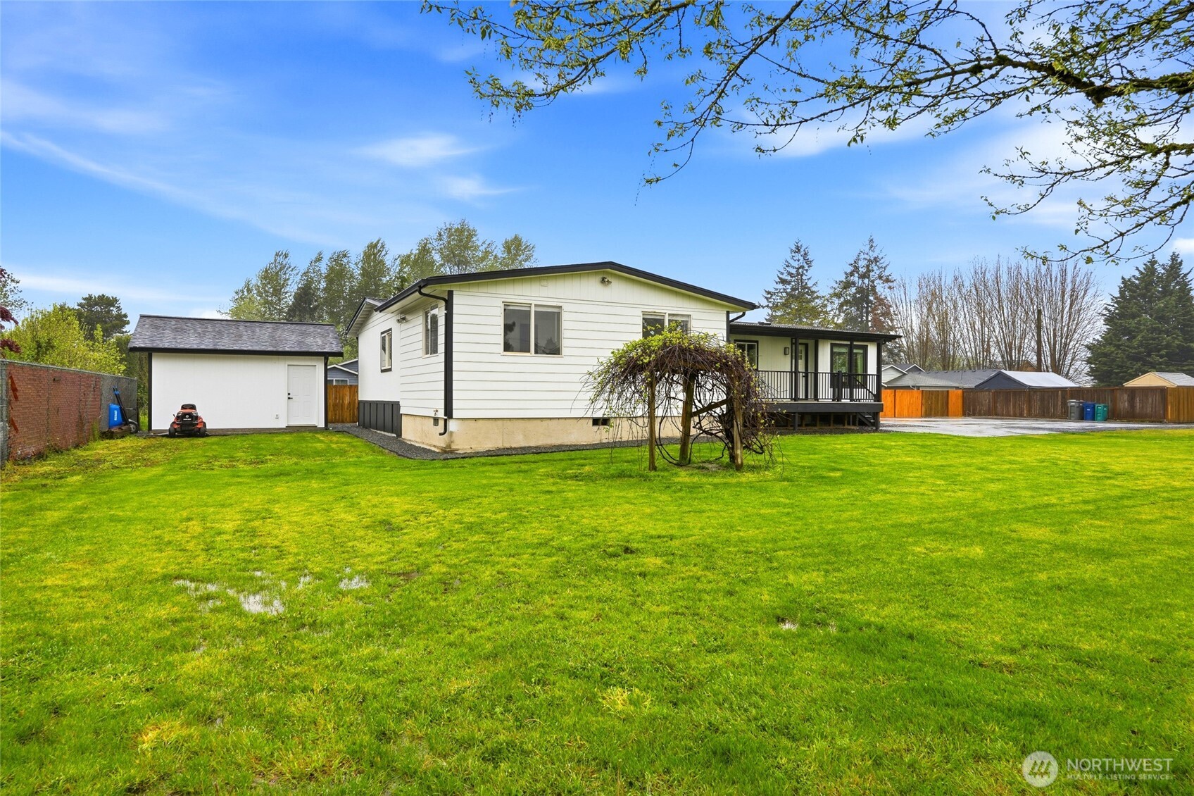 115 3rd Avenue SW Pacific WA 98047