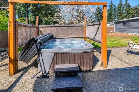 16020 70th Avenue E Puyallup WA 98375