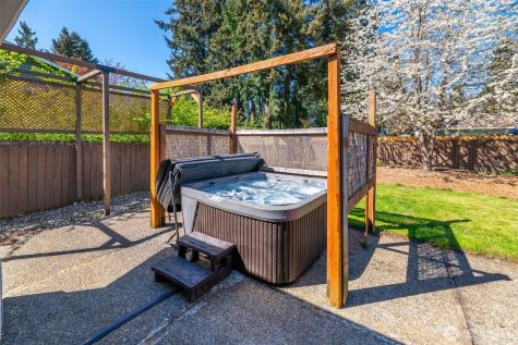 16020 70th Avenue E Puyallup WA 98375