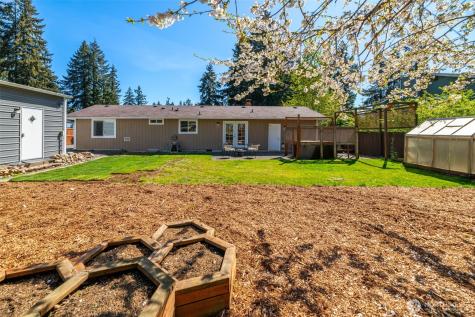 16020 70th Avenue E Puyallup WA 98375