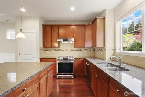 10248 242nd Avenue NE Redmond WA 98053