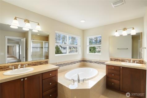 10248 242nd Avenue NE Redmond WA 98053