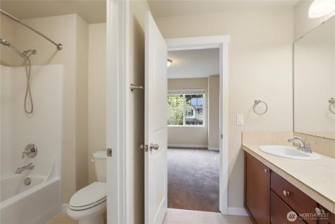 10248 242nd Avenue NE Redmond WA 98053