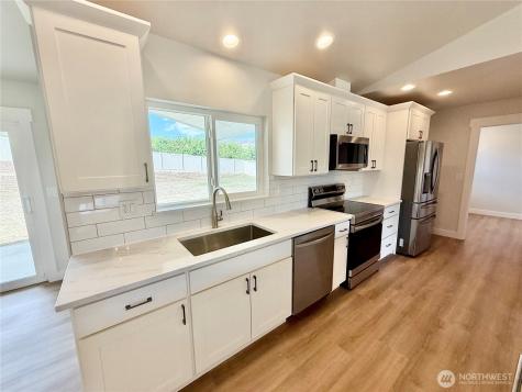 2575 1st Street SE East Wenatchee WA 98802