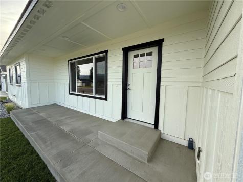 2575 1st Street SE East Wenatchee WA 98802