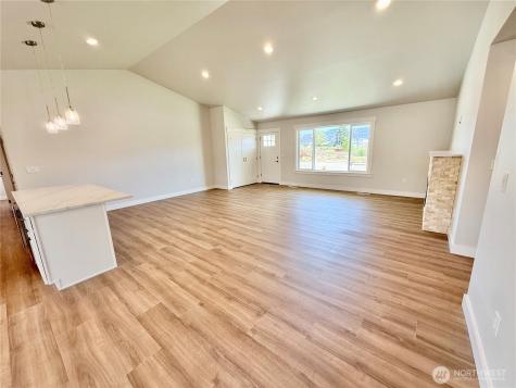 2575 1st Street SE East Wenatchee WA 98802