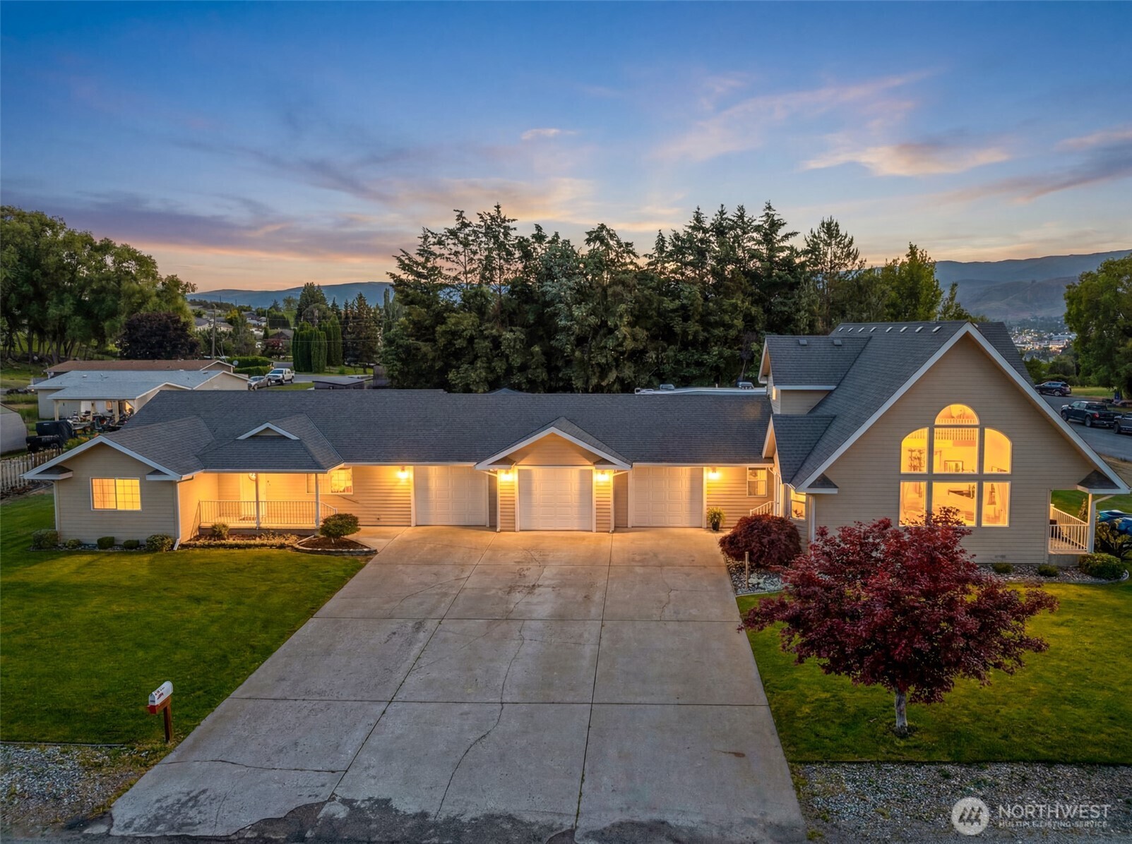 2509 NW Boston Avenue East Wenatchee WA 98802