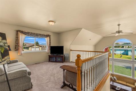 2509 NW Boston Avenue East Wenatchee WA 98802