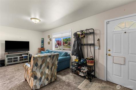 2509 NW Boston Avenue East Wenatchee WA 98802