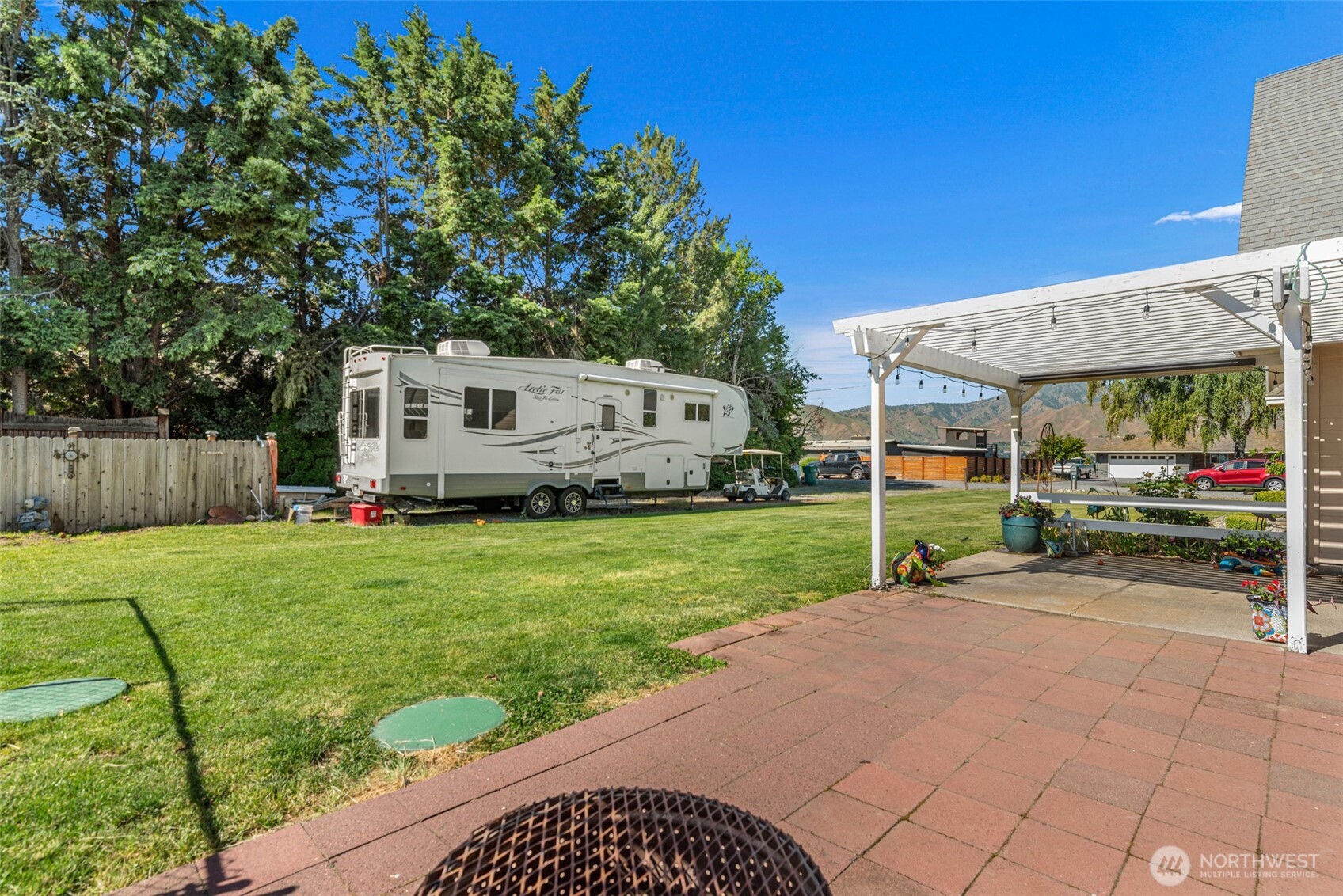 2509 NW Boston Avenue East Wenatchee WA 98802