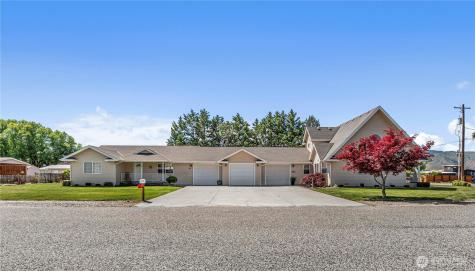 2509 NW Boston Avenue East Wenatchee WA 98802