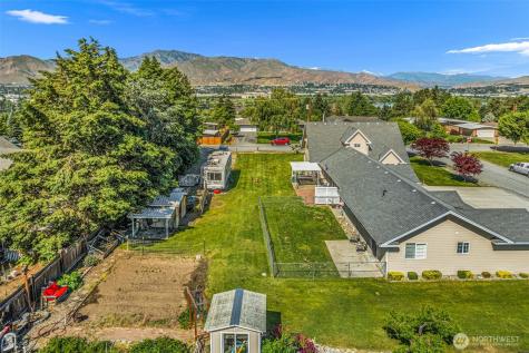 2509 NW Boston Avenue East Wenatchee WA 98802