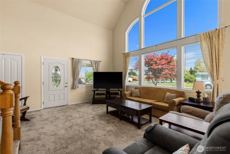 2509 NW Boston Avenue East Wenatchee WA 98802