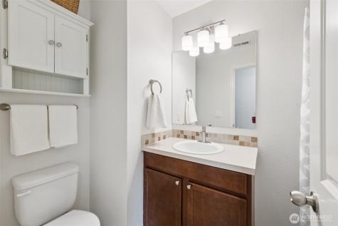15832 92nd Avenue Ct E Puyallup WA 98375