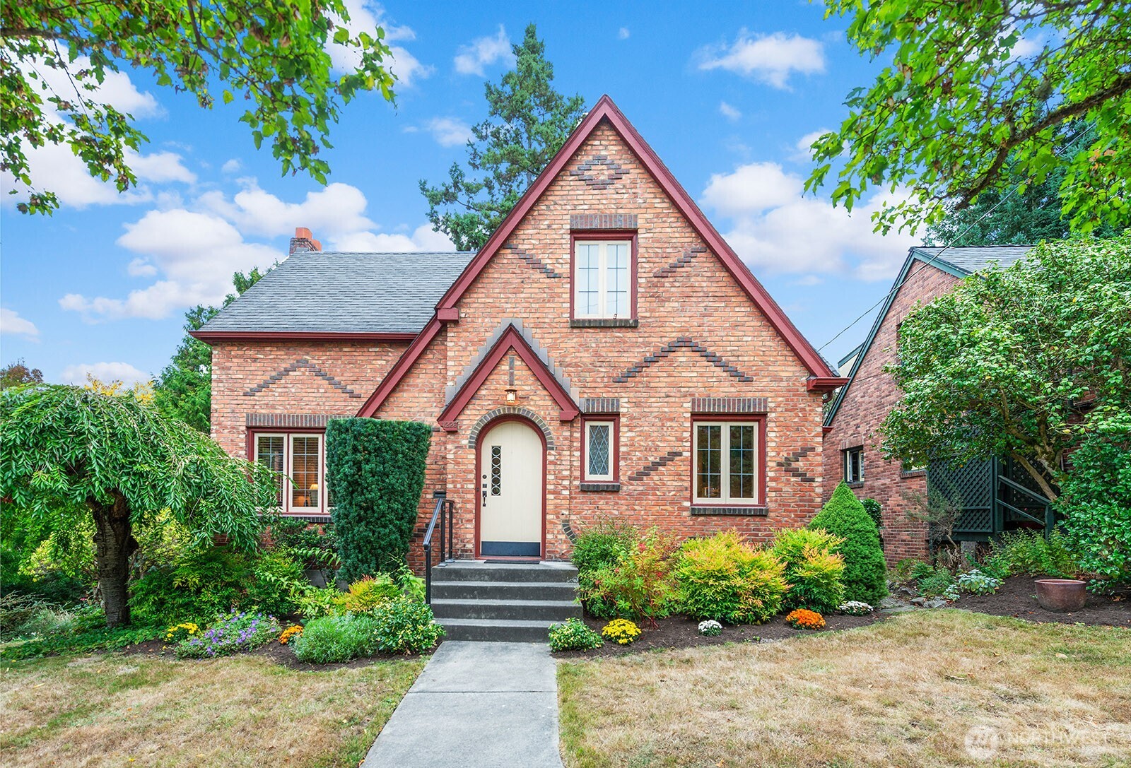 1226 25th Avenue E Seattle WA 98112