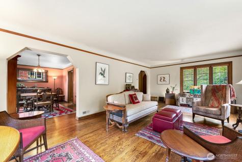 1226 25th Avenue E Seattle WA 98112