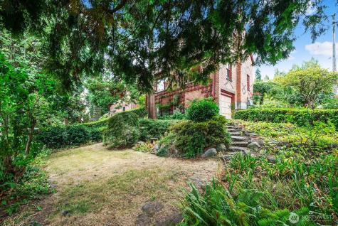 1226 25th Avenue E Seattle WA 98112
