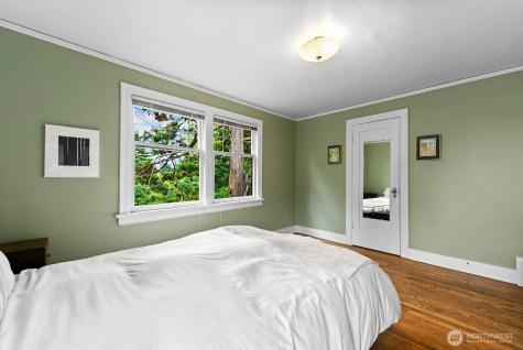 1226 25th Avenue E Seattle WA 98112