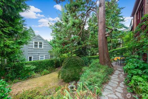 1226 25th Avenue E Seattle WA 98112