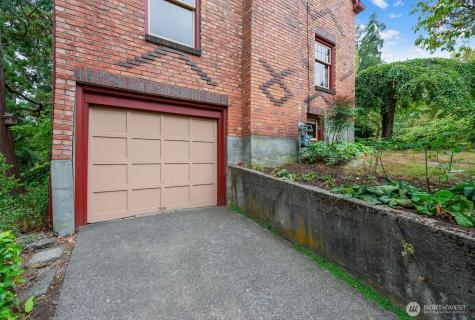 1226 25th Avenue E Seattle WA 98112
