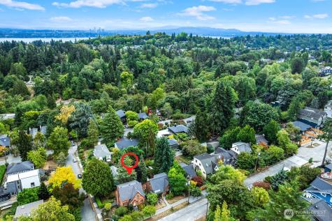 1226 25th Avenue E Seattle WA 98112