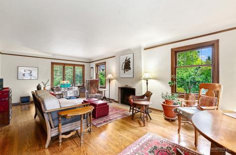 1226 25th Avenue E Seattle WA 98112