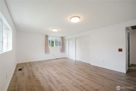 2725 124th Avenue Ct E Edgewood WA 98372