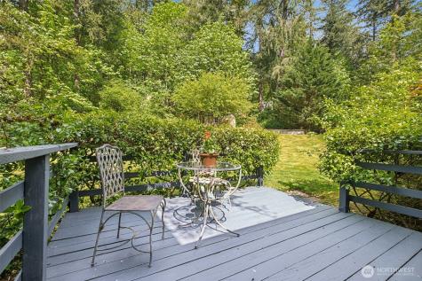 15715 249 Avenue SE Issaquah WA 98027
