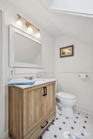 15715 249 Avenue SE Issaquah WA 98027