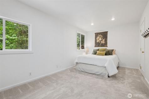 15715 249 Avenue SE Issaquah WA 98027