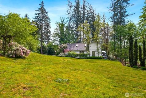 15715 249 Avenue SE Issaquah WA 98027