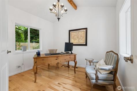 15715 249 Avenue SE Issaquah WA 98027