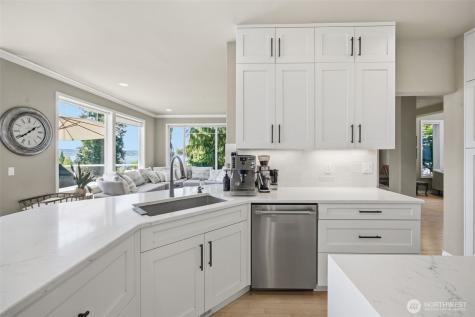 5015 Sound Avenue Everett WA 98203