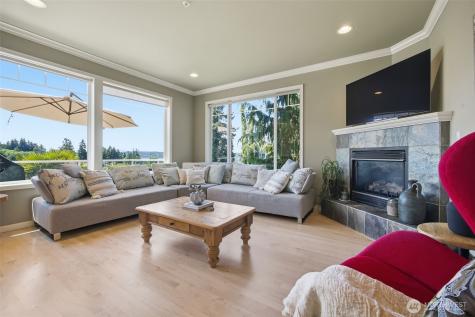 5015 Sound Avenue Everett WA 98203