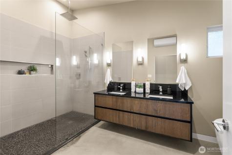 8412 Goodman Drive NW Gig Harbor WA 98332