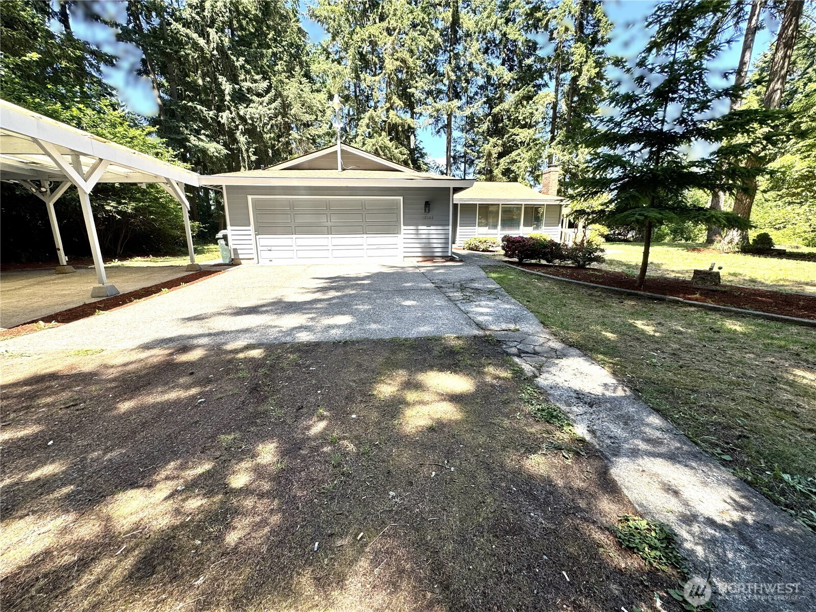 12602 Military Road E Puyallup WA 98374