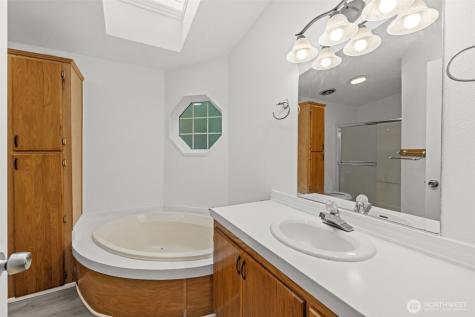 35952 Stackpole Road Ocean Park WA 98640