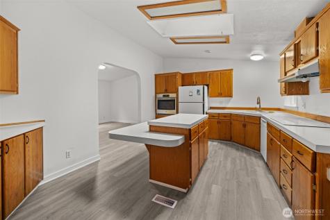 35952 Stackpole Road Ocean Park WA 98640