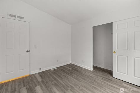 35952 Stackpole Road Ocean Park WA 98640