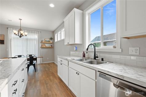 4721 W Owl Street Moses Lake WA 98837