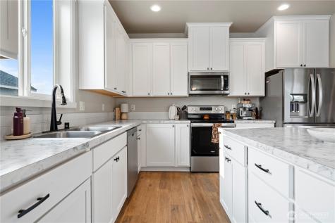 4721 W Owl Street Moses Lake WA 98837