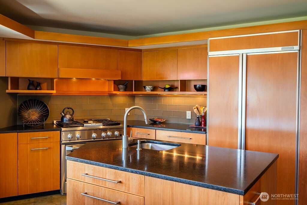 2000 Bayshore Road Lopez Island WA 98261