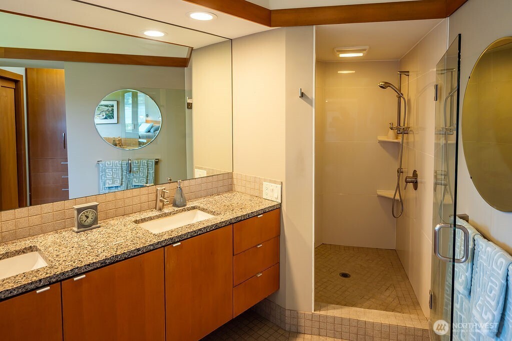 2000 Bayshore Road Lopez Island WA 98261