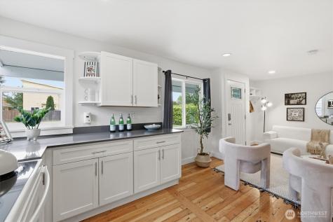 1651 SW 114th Street Seattle WA 98146