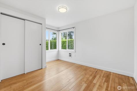 1651 SW 114th Street Seattle WA 98146