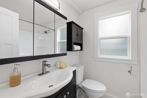 1651 SW 114th Street Seattle WA 98146