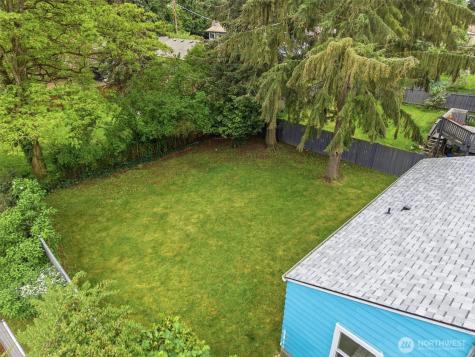 1651 SW 114th Street Seattle WA 98146