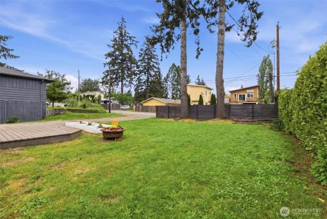 1651 SW 114th Street Seattle WA 98146