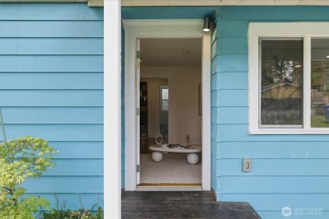 1651 SW 114th Street Seattle WA 98146